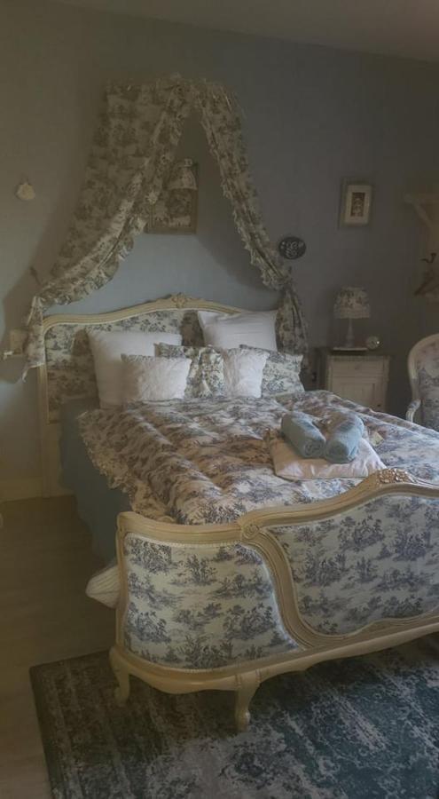 Chez Martine Bed & Breakfast Servon  Exterior photo